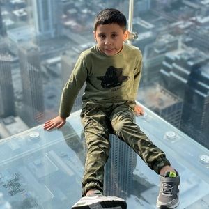 Meet your Posher, Mikey